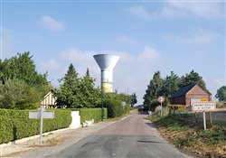 Entrée du village par la D253 - Ancretiéville-Saint-Victor
